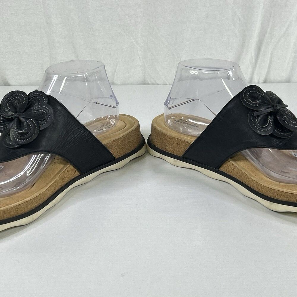 Clarks Women’s Brynn Style Flat Sandal Black Leather Flower Size 11 - Picture 3 of 8